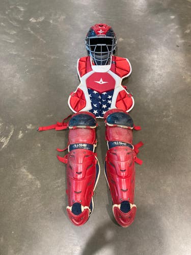 Used USA THEMED Intermediate All Star System 7 Axis Catcher's Set (Age 12-16)