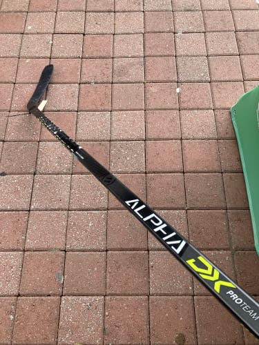 Used Senior Warrior Alpha DX Pro Team Hockey Stick Right Handed W88