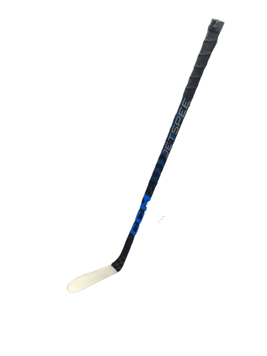 Used CCM JETSPEED 30 Flex Pattern P28 Junior One Piece Sticks 11613-S000143016