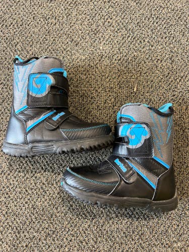 Used Kid's Burton Grom Snowboard Boots | Size 3