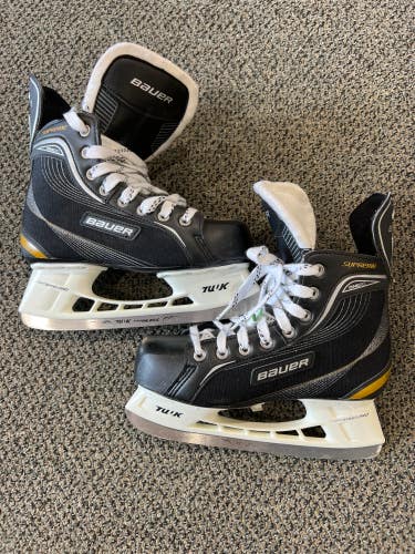 Used Intermediate Bauer Supreme One20 Hockey Skates Size 5