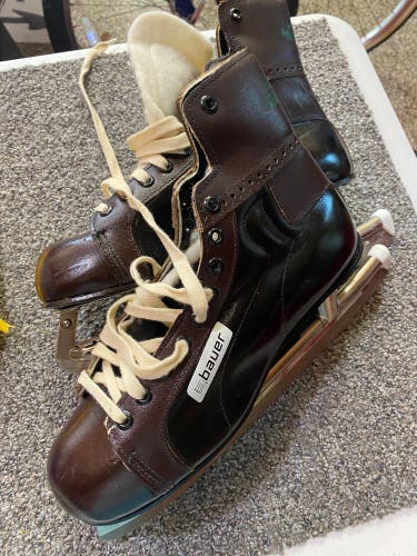 Bauer Vintage Ice Skates size 9