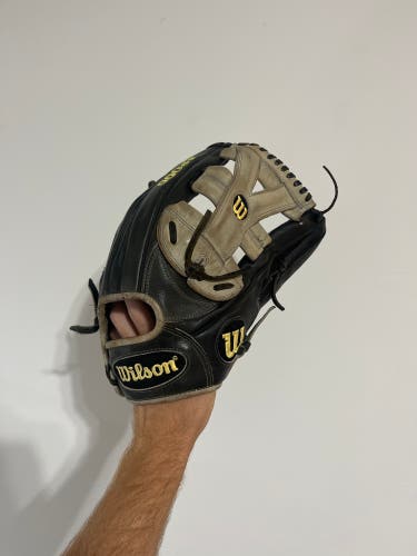 Wilson a2000 Y 12.75 baseball glove