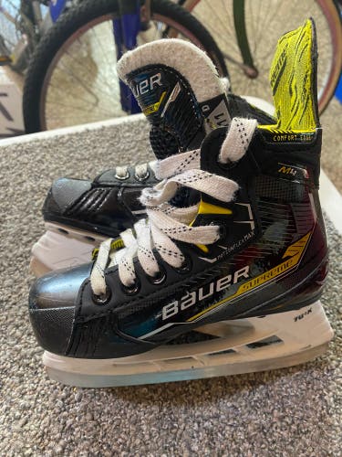 Bauer Supreme M4 Youth Ice Skate Size 11