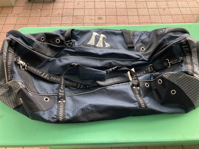 Used Warrior Senior Carry Bag