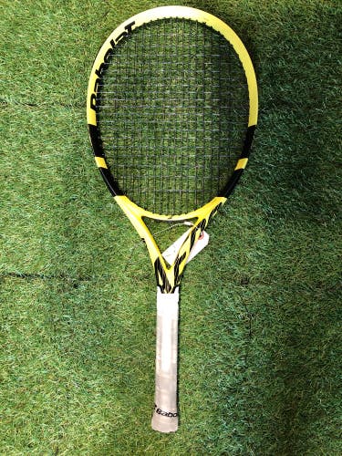 Used Men's Babolat Aero 112 Tennis Racquet
