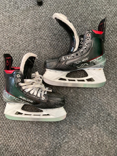 Bauer Vapor 3X Hockey Skates | INT 5 | Fit 3 | BACK HEEL WEAR