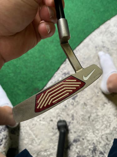 Nike method core putter