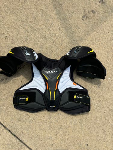 Used Small CCM Super Tacks AS1 Shoulder Pads