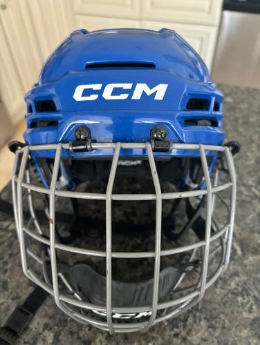 CCM 720 Helmet