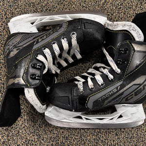 Used Youth CCM AS-550 Hockey Skates Regular Width 13