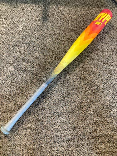 Used 2024 Easton Hype Fire Bat BBCOR Certified (-5) Composite *CRACKED*