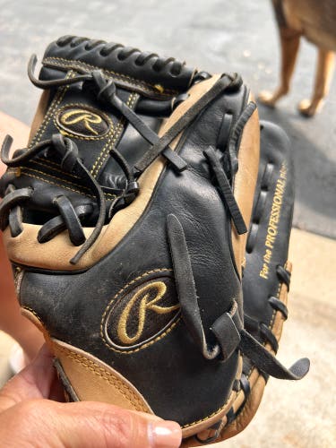 Rawlings heart of the hide 11.5 right handed fielders glove.