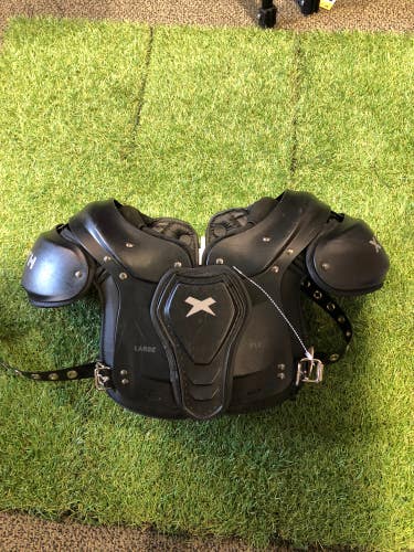 Used Large Youth Xenith Fly Shoulder Pads