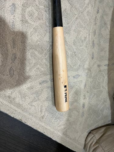Used Louisville Slugger Maple 29 oz 32" Bat