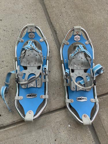 Used L.L Bean Winter Walker Snow Shoes 21”