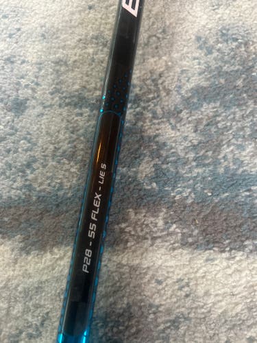 Used Intermediate Bauer Nexus Geo Right Handed Hockey Stick P28