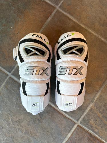 Used Medium Adult STX Cell V Arm Pads