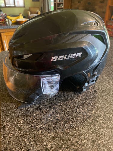 Used Medium Bauer Hyperlite Helmet