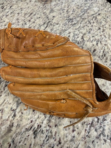 Wilson A2101 Chris Sabo Signature Edition Black Leather RHT