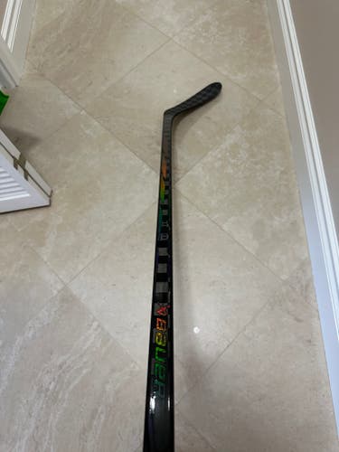 Used Senior Bauer Proto-R Right Handed Hockey Stick P28 70 flex