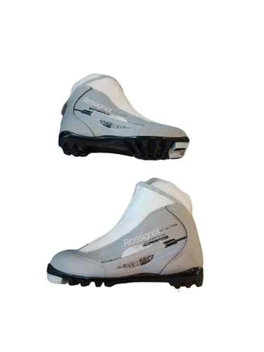 Used Rossignol W 07-07.5 Jr 05.5-06 Women's Cross Country Ski Boots