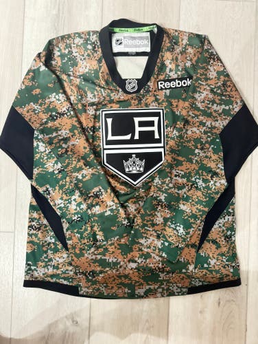 2014 Los Angeles Kings Military Themed Camo jersey Size L