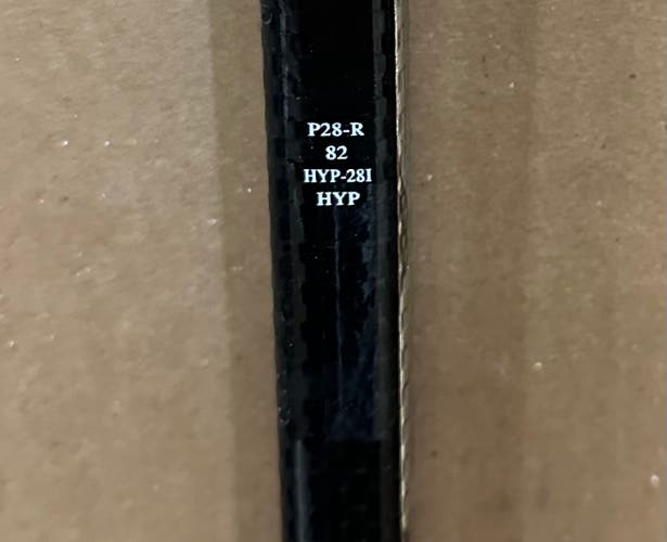 Bauer Vapor HyperLite hockey stick Right P28 82 flex senior D1 Pro Stock