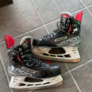 Used Junior Bauer Vapor X3.7 Hockey Skates Regular Width Size 4.5