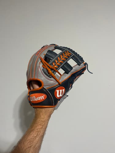 Wilson a2000 cc1 11.75 baseball glove