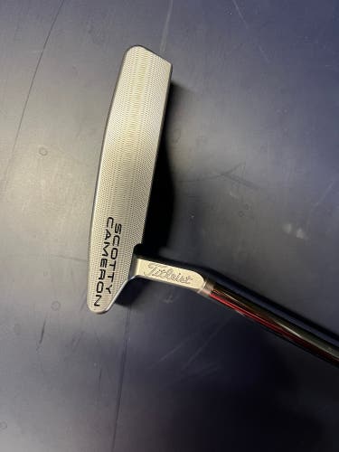 Scotty Cameron (Titleist) Used Men's Blade Right Handed 34" Special Select Newport 2.5 Putter