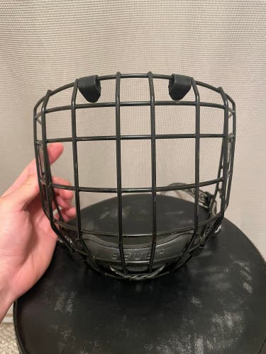 Bauer RBE III Sr Medium Cage