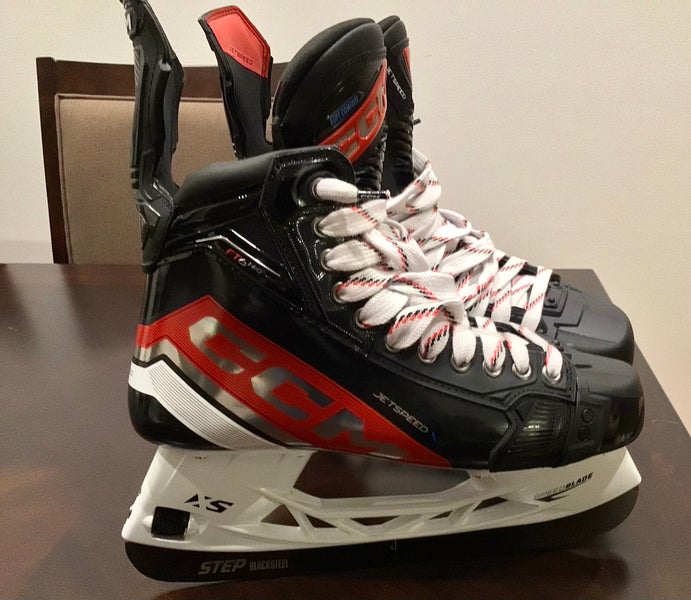 New Senior CCM JetSpeed FT6 Pro Hockey Skates Regular Width Pro Stock size 9