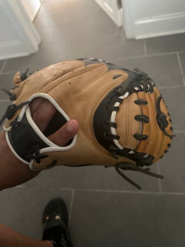 Easton Paragon Catchers Mitt 31” Youth Mitt