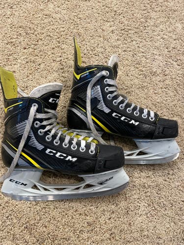 CCM Regular Width Size 7 Super Tacks 9360 Hockey Skates