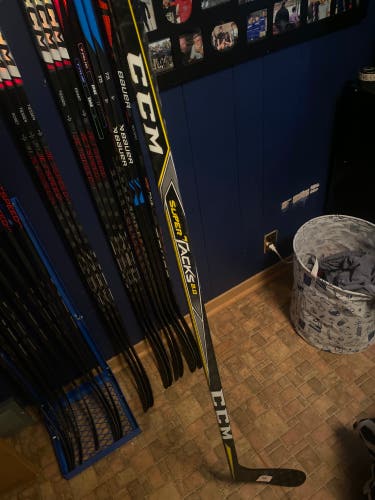 Ccm hockey sticks