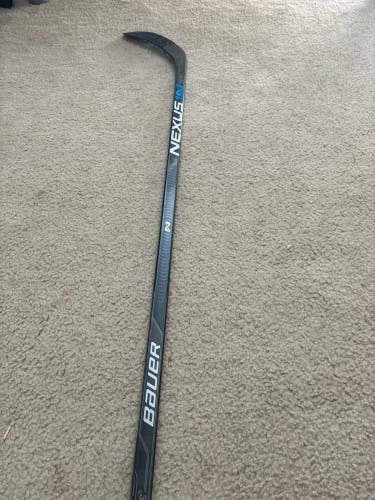 Bauer Right Handed Pro Stock Nexus 1N Hockey Stick