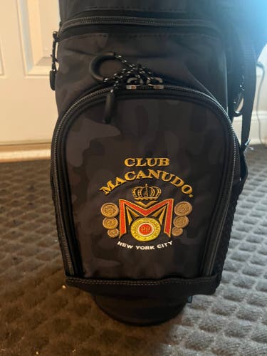 Brand New callaway Standing golf bag