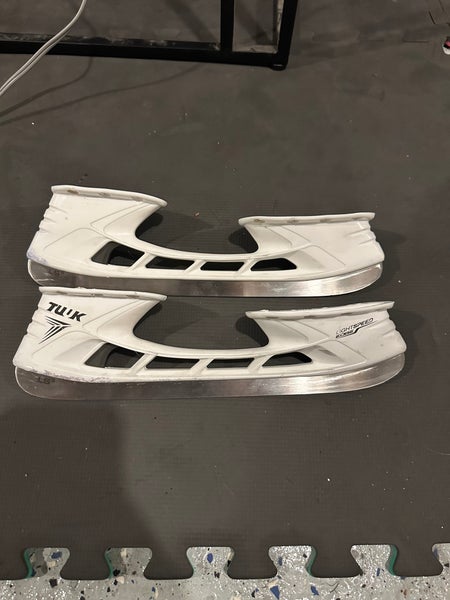 Bauer Tuuk with LS3 Steel