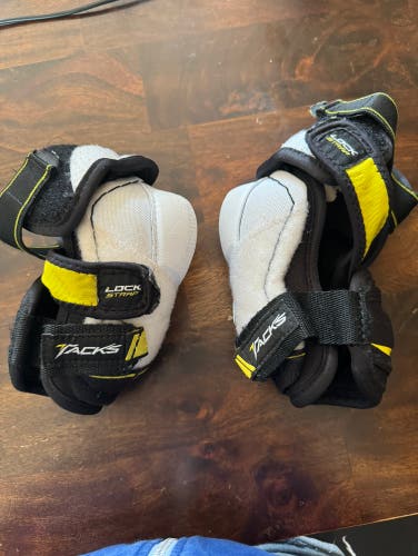 CCM Tacks 9060 Elbow Pads