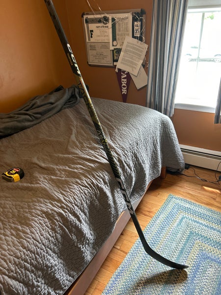 Used Senior CCM Right Handed P28 Super Tacks AS-V Pro Hockey Stick