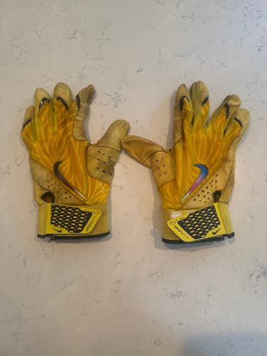 Ronald Acuna Batting Gloves