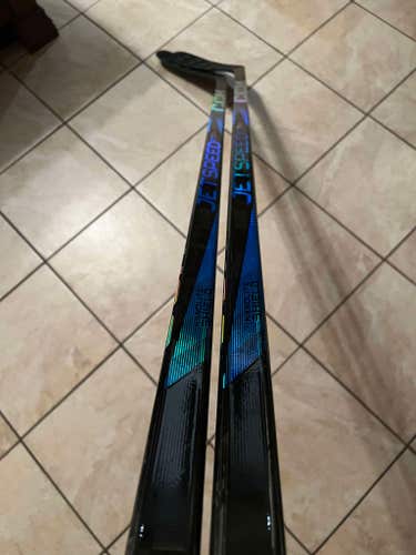New 2 Pack 2x 70 Flex Left Handed P29 JetSpeed FT7 Pro Blue Hockey Sticks