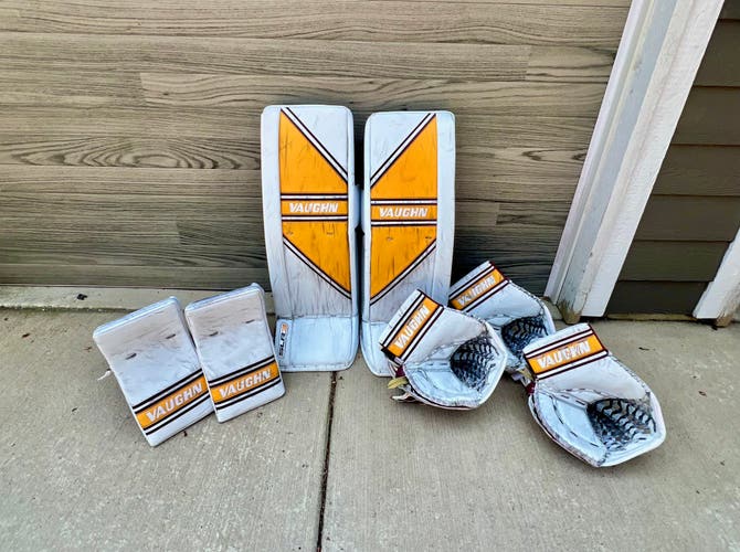 Used Vaughn Regular Pro Stock SLR3 Pro Carbon Goalie Full Set
