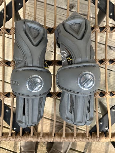 Maverik Rome RX3 Lacrosse Arm Guards
