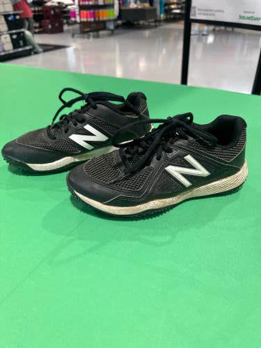 Black Used Size 3.0 Youth New Balance Shoes