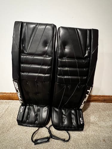 Used  True  Catalyst 9X3 Goalie Leg Pads