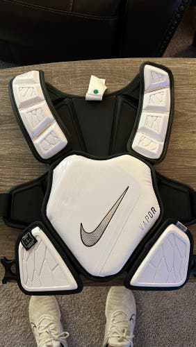 Like New Large Nike Shoulder Pads