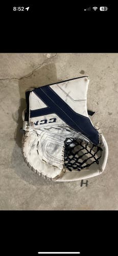 Ccm Axis 1.9 Glove (Navy & White)