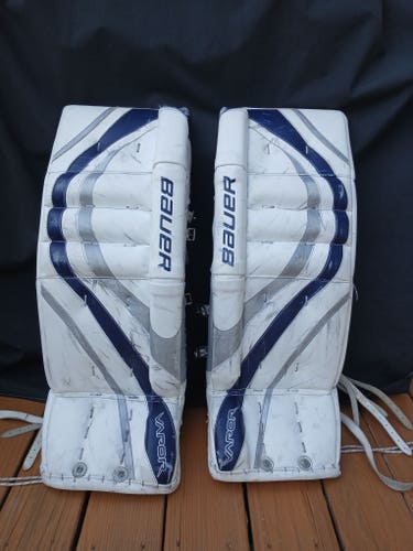 Used 32" Bauer Vapor X50 Goalie Leg Pads